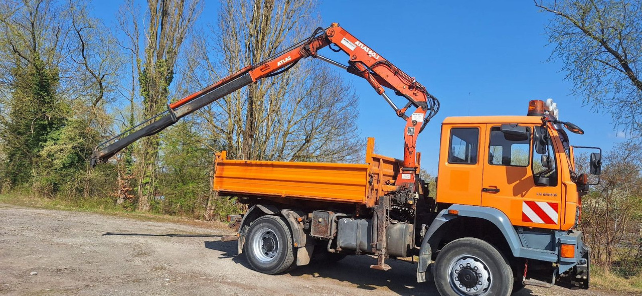 MAN TGM 18.240PS 4x4 3.S-Kipper mit Kran - Tippbil, Kranbil: bilde 3 MAN TGM 18.240PS 4x4 3.S-Kipper mit Kran - Tippbil, Kranbil: bilde 3