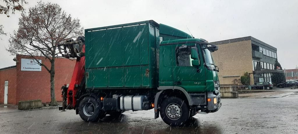 Mercedes-Benz 1841K 4x2 Actros Kipper mit Kran+Greifer - Tippbil, Kranbil: bilde 3 Mercedes-Benz 1841K 4x2 Actros Kipper mit Kran+Greifer - Tippbil, Kranbil: bilde 3