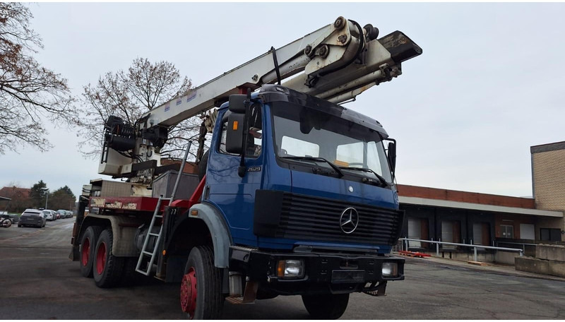 Mercedes-Benz 2629 AK Motorwagen mit Kran 6x6 - Lastebilkran: bilde 1 Mercedes-Benz 2629 AK Motorwagen mit Kran 6x6 - Lastebilkran: bilde 1