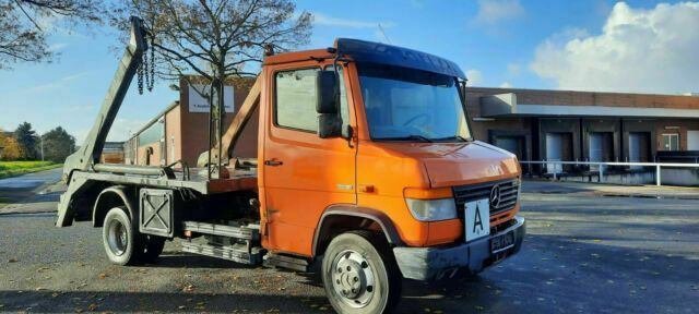 Mercedes-Benz 818D Absetzkipper/Meiller Euro:4 1-Hand - Liftdumper lastebil: bilde 1 Mercedes-Benz 818D Absetzkipper/Meiller Euro:4 1-Hand - Liftdumper lastebil: bilde 1