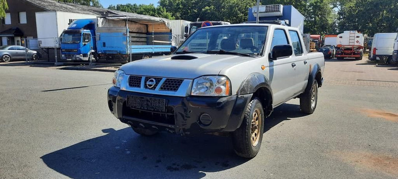 Nissan Pickup Doka - Pickup: bilde 4 Nissan Pickup Doka - Pickup: bilde 4