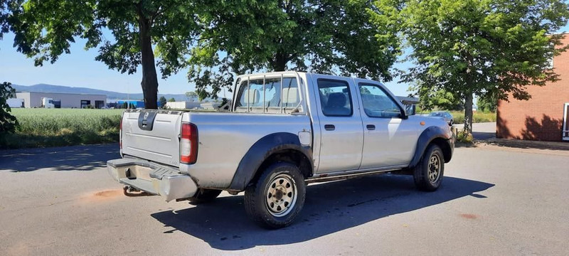 Nissan Pickup Doka - Pickup: bilde 3 Nissan Pickup Doka - Pickup: bilde 3