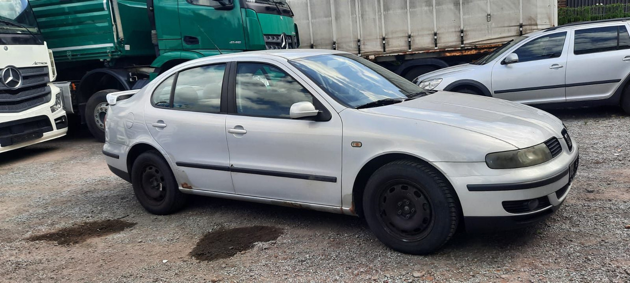 Seat Toledo Signo 1,8 20V Autom. - Sedan: bilde 1 Seat Toledo Signo 1,8 20V Autom. - Sedan: bilde 1