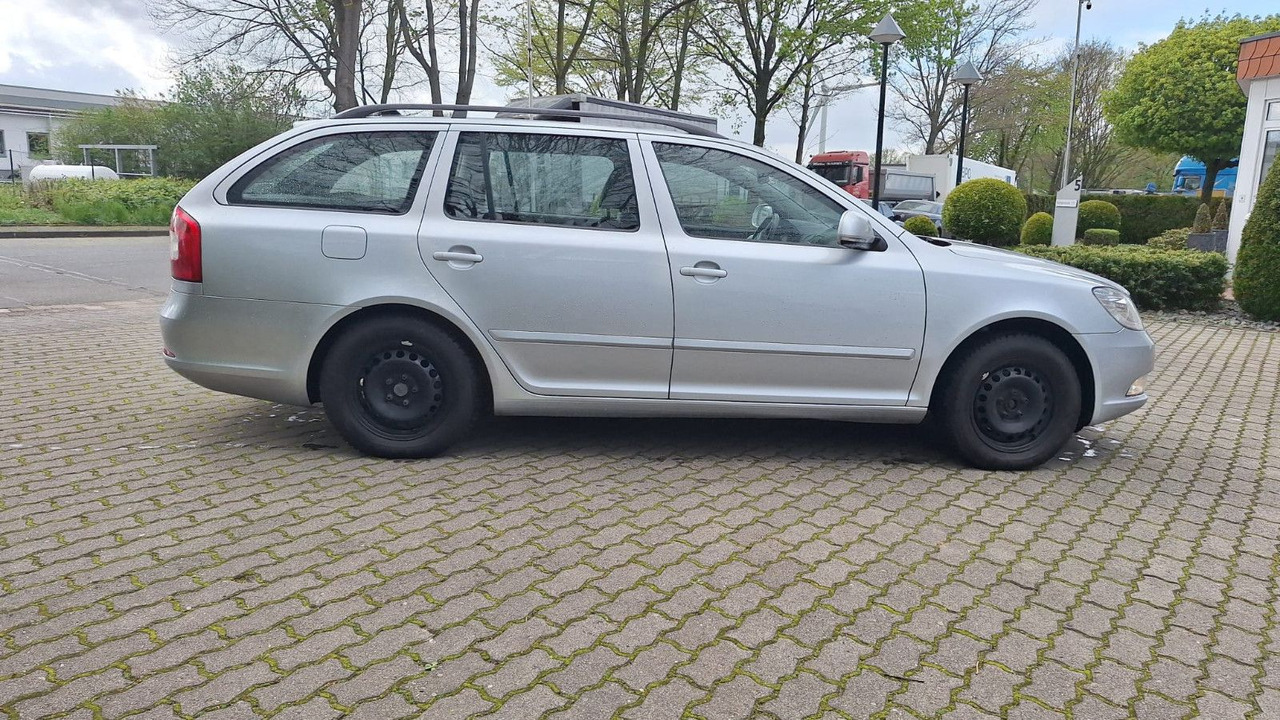 Skoda Octavia - Personenbil: bilde 3 Skoda Octavia - Personenbil: bilde 3