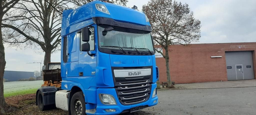 DAF 106-460 Super Spacs G.Haus/Hoch German - Trekkvogn: bilde 1 DAF 106-460 Super Spacs G.Haus/Hoch German - Trekkvogn: bilde 1