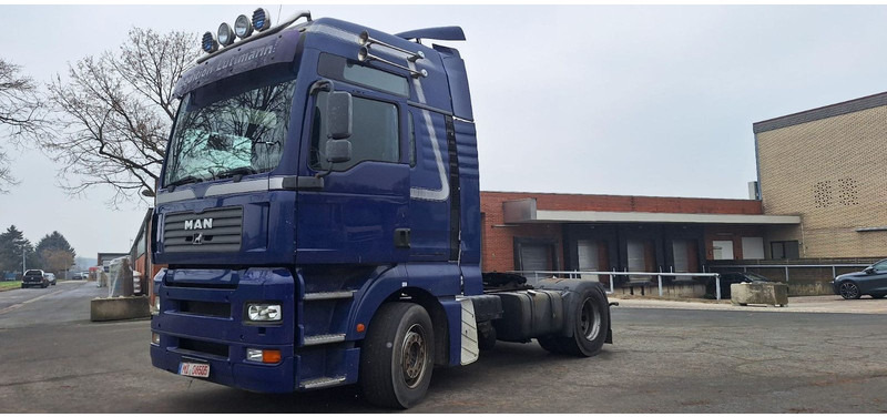 MAN 18.430 TGA G/Haus Hochdach xxl - Trekkvogn: bilde 1 MAN 18.430 TGA G/Haus Hochdach xxl - Trekkvogn: bilde 1