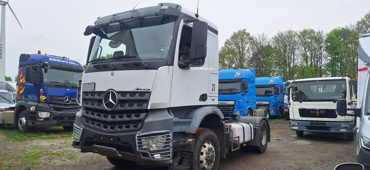 Mercedes-Benz 1840 HD 4x4 Arocs - Trekkvogn: bilde 1 Mercedes-Benz 1840 HD 4x4 Arocs - Trekkvogn: bilde 1