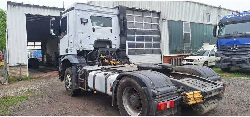 Mercedes-Benz 1840 HD 4x4 Arocs - Trekkvogn: bilde 3 Mercedes-Benz 1840 HD 4x4 Arocs - Trekkvogn: bilde 3