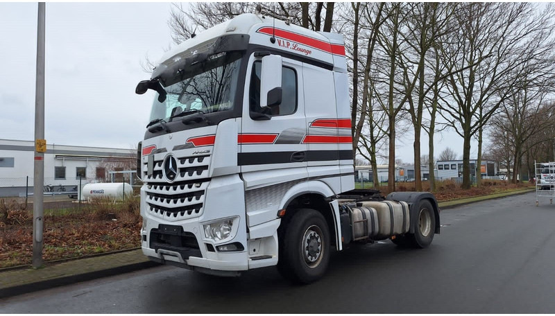 Mercedes-Benz 1845 Arocs 4x4 HD 1-Hand - Trekkvogn: bilde 1 Mercedes-Benz 1845 Arocs 4x4 HD 1-Hand - Trekkvogn: bilde 1