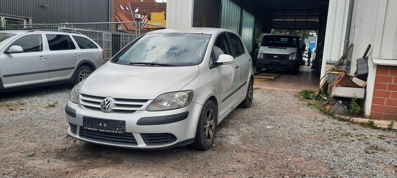 Volkswagen Golf Plus 1.9 TDI DSG DPF Comfortline - Hatchback: bilde 3 Volkswagen Golf Plus 1.9 TDI DSG DPF Comfortline - Hatchback: bilde 3