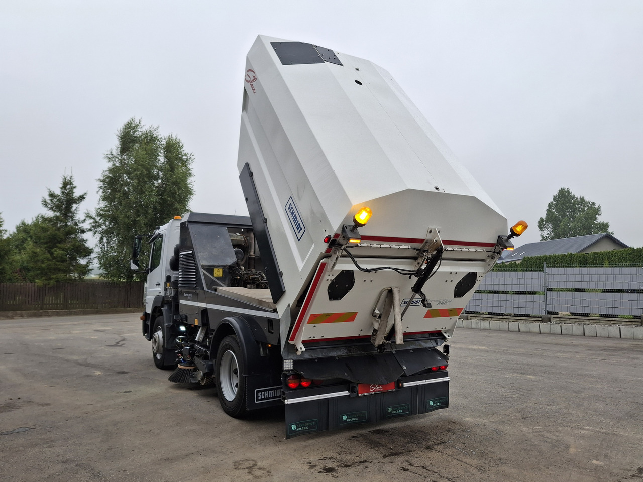 Feiebil MERCEDES-BENZ Atego 1523 Zamiatarka Kehrmaschine Schmidt Street King 660 Euro 6 PM10 2 Motoren Szczotki L/R 2016r: bilde 19 Feiebil MERCEDES-BENZ Atego 1523 Zamiatarka Kehrmaschine Schmidt Street King 660 Euro 6 PM10 2 Motoren Szczotki L/R 2016r: bilde 19