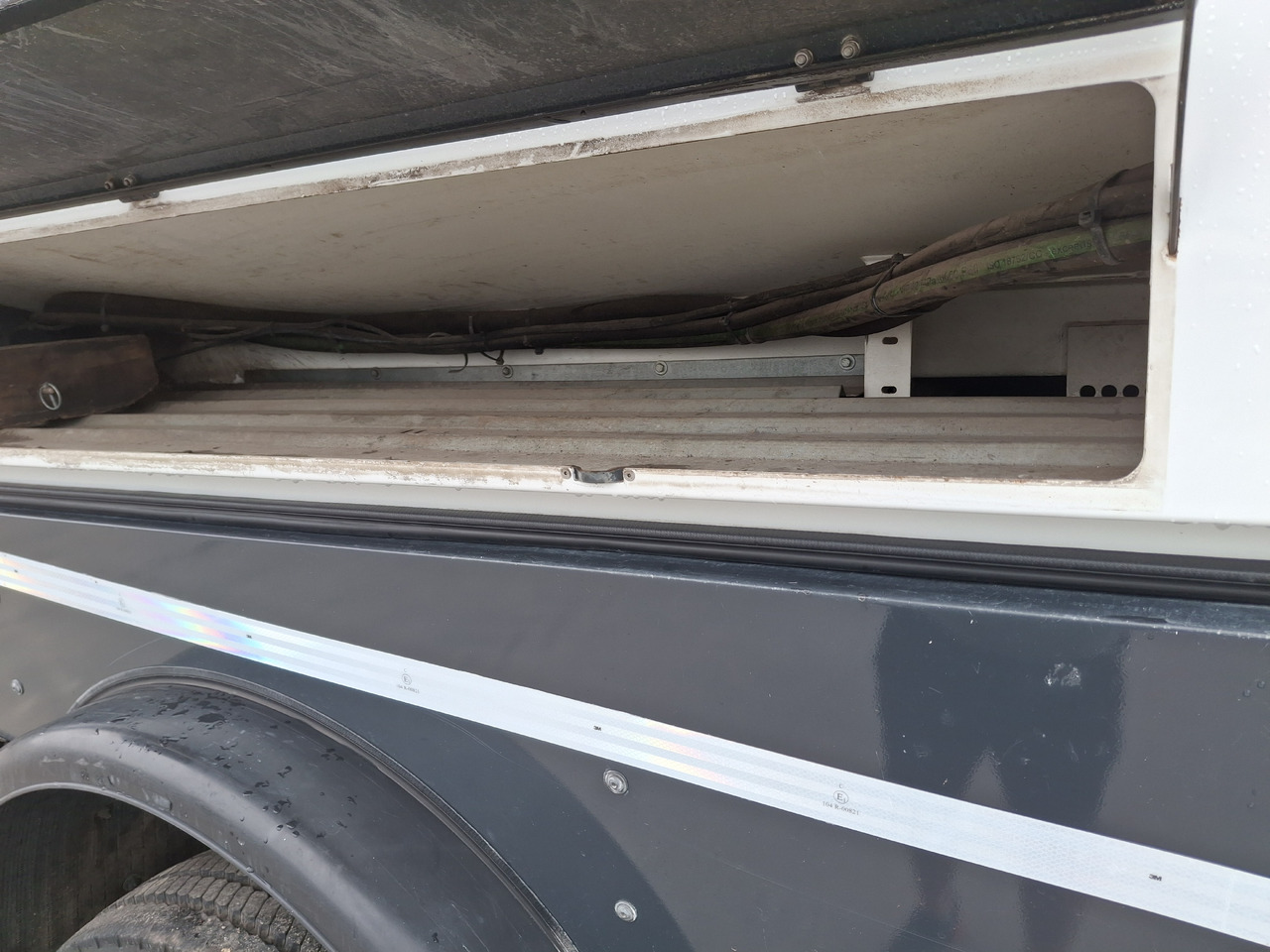 Feiebil MERCEDES-BENZ Atego 1523 Zamiatarka Kehrmaschine Schmidt Street King 660 Euro 6 PM10 2 Motoren Szczotki L/R 2016r: bilde 15 Feiebil MERCEDES-BENZ Atego 1523 Zamiatarka Kehrmaschine Schmidt Street King 660 Euro 6 PM10 2 Motoren Szczotki L/R 2016r: bilde 15