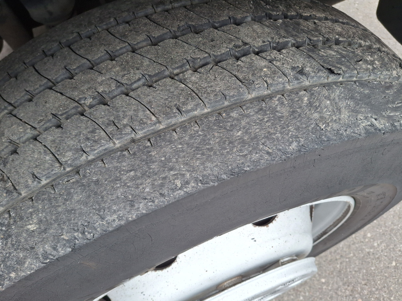 Feiebil MERCEDES-BENZ Atego 1523 Zamiatarka Kehrmaschine Schmidt Street King 660 Euro 6 PM10 2 Motoren Szczotki L/R 2016r: bilde 27 Feiebil MERCEDES-BENZ Atego 1523 Zamiatarka Kehrmaschine Schmidt Street King 660 Euro 6 PM10 2 Motoren Szczotki L/R 2016r: bilde 27