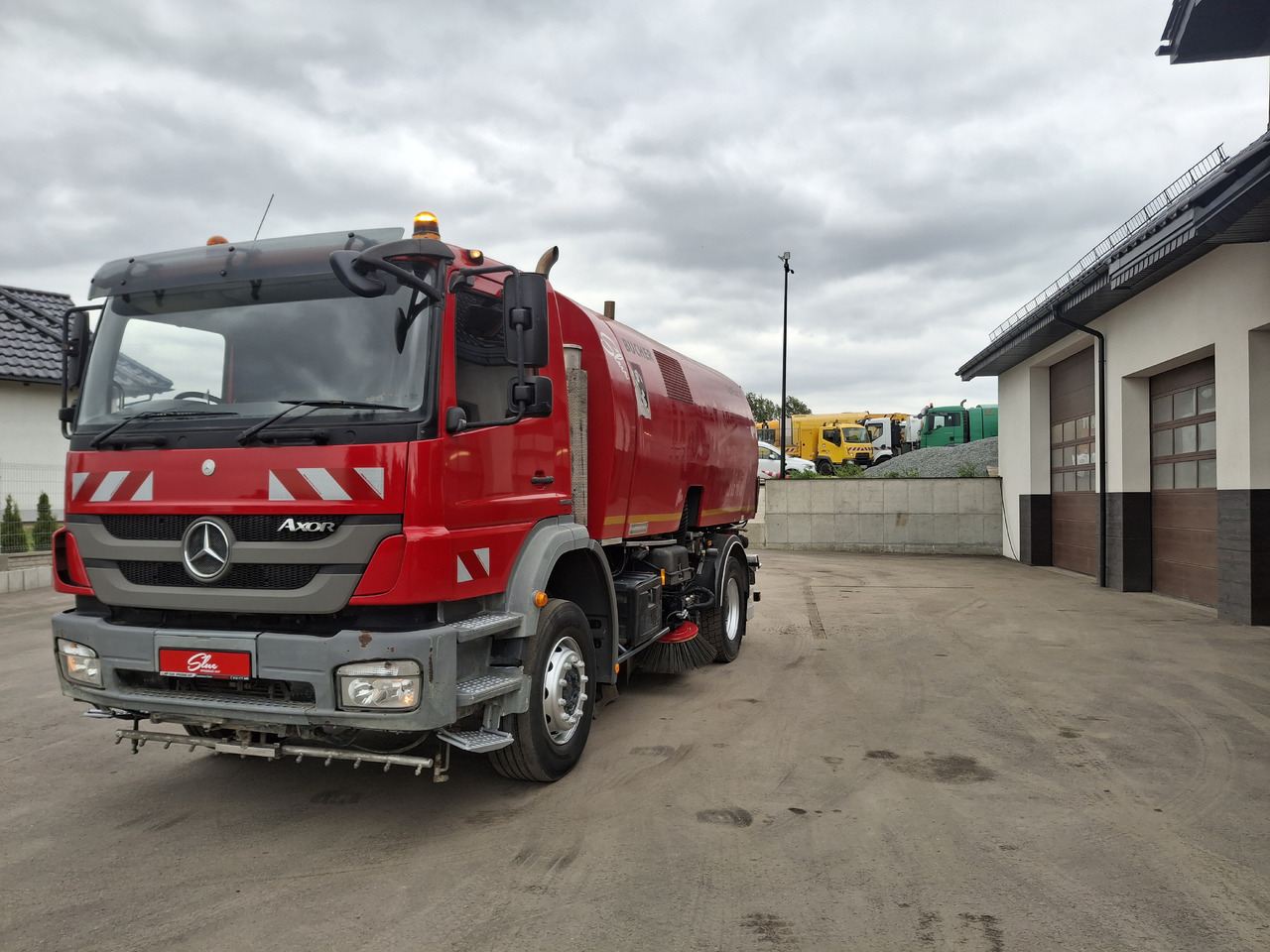 MERCEDES-BENZ Axor 1829 Zamiatarka Kehrmaschine BUCHER 2 Motoren Karcher PM10 Odchwaszczarka Sweeper - Feiebil: bilde 2 MERCEDES-BENZ Axor 1829 Zamiatarka Kehrmaschine BUCHER 2 Motoren Karcher PM10 Odchwaszczarka Sweeper - Feiebil: bilde 2