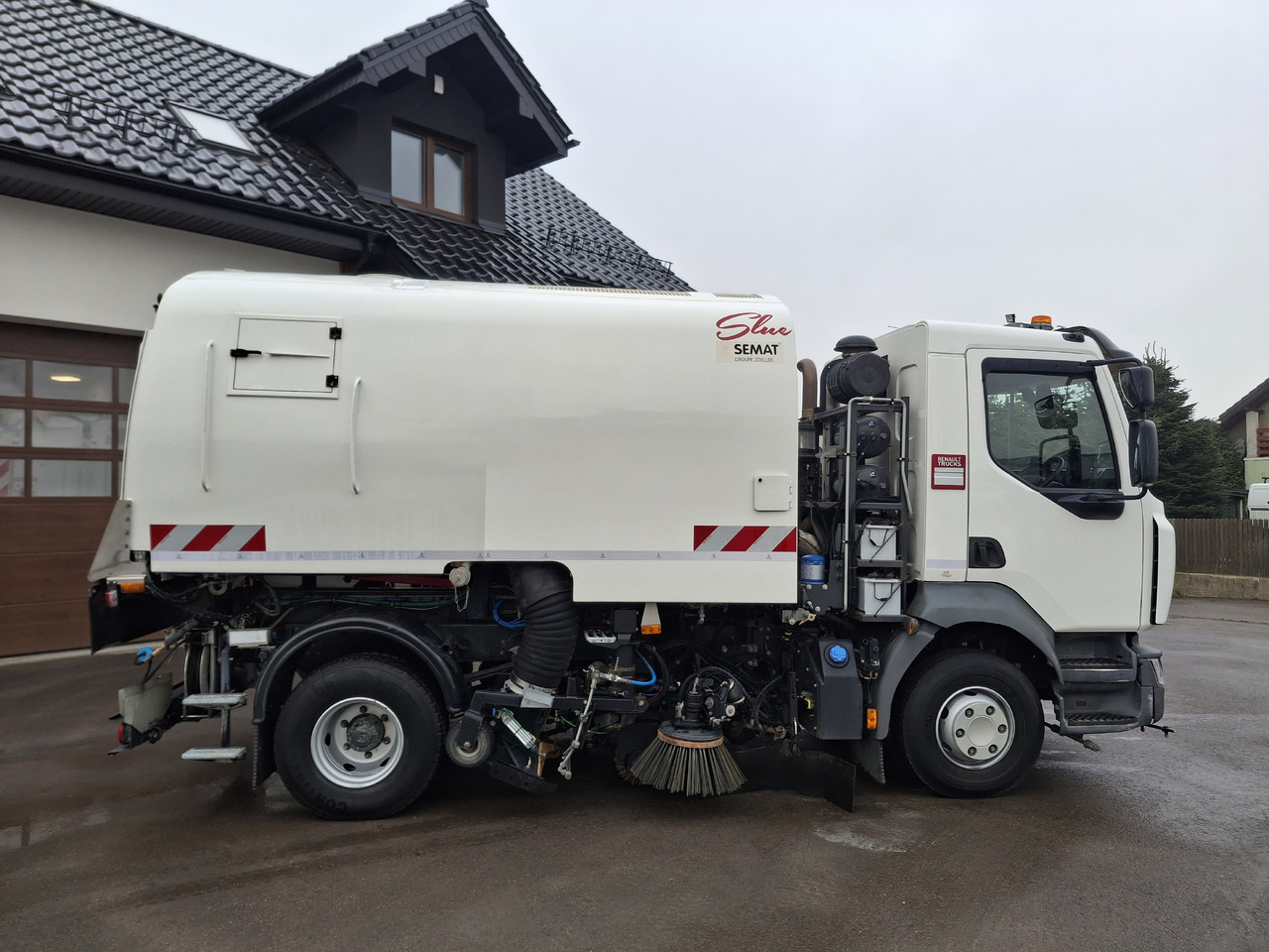 RENAULT D12 Zamiatarka Kehrmaschine SEMAT Zoeller Faun Karcher Euro 6 PM10 L/R 2017r - Feiebil: bilde 5 RENAULT D12 Zamiatarka Kehrmaschine SEMAT Zoeller Faun Karcher Euro 6 PM10 L/R 2017r - Feiebil: bilde 5