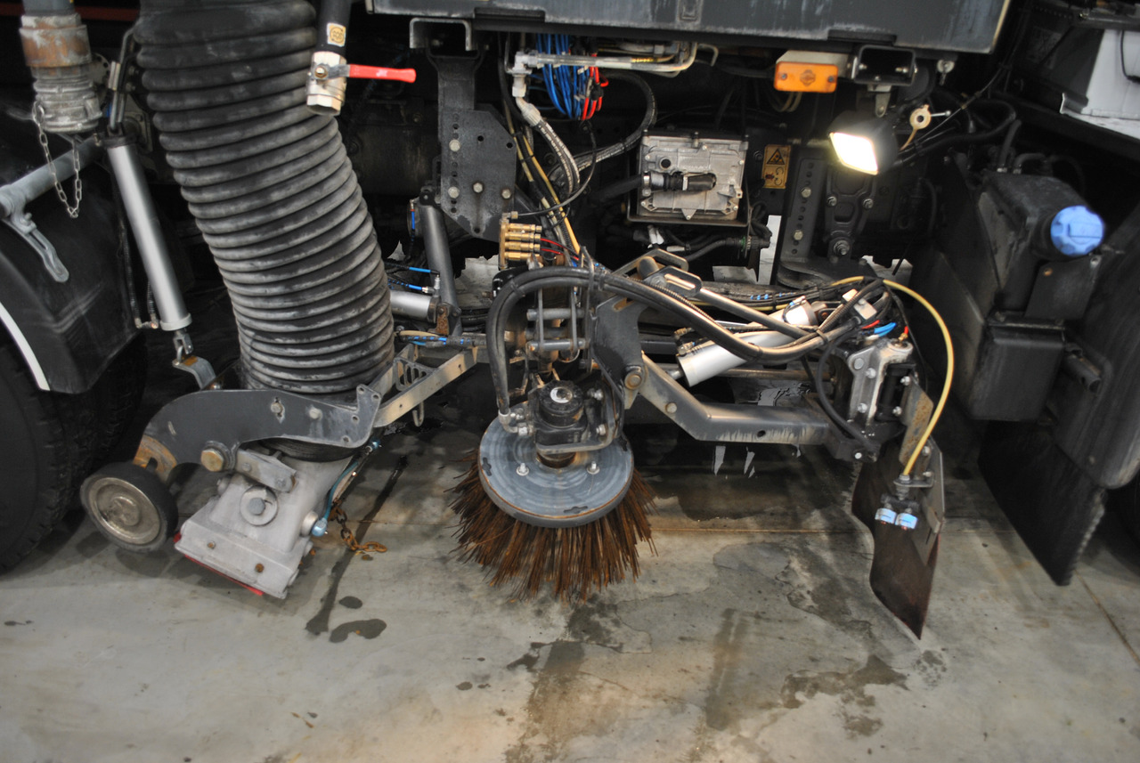 Renault Midlum 220 Zamiatarka Kehrmaschine Johnston 2014r 2770Mth Euro5 - Feiebil: bilde 5 Renault Midlum 220 Zamiatarka Kehrmaschine Johnston 2014r 2770Mth Euro5 - Feiebil: bilde 5