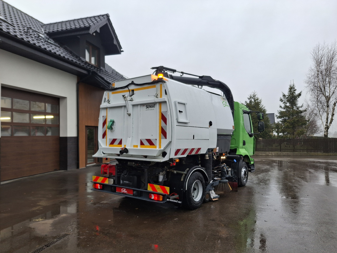 Renault Midlum 220 Zamiatarka Kehrmaschine PM10 L/R 2 Motoren JOHNSTON SEMAT - Feiebil: bilde 4 Renault Midlum 220 Zamiatarka Kehrmaschine PM10 L/R 2 Motoren JOHNSTON SEMAT - Feiebil: bilde 4