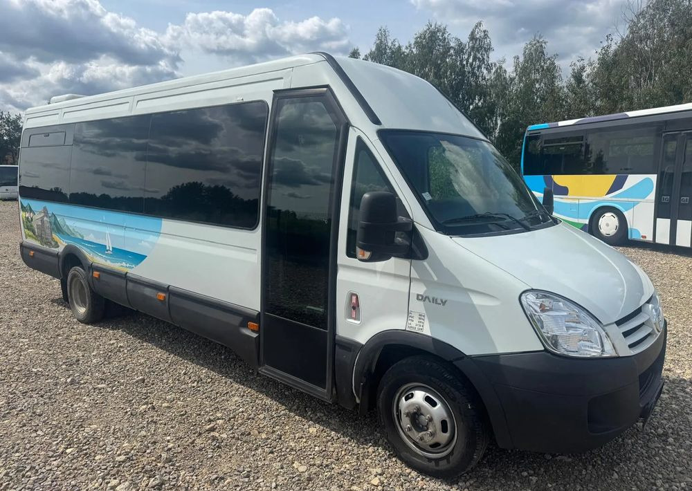 Iveco Daily - Minibuss, Persontransport: bilde 1 Iveco Daily - Minibuss, Persontransport: bilde 1