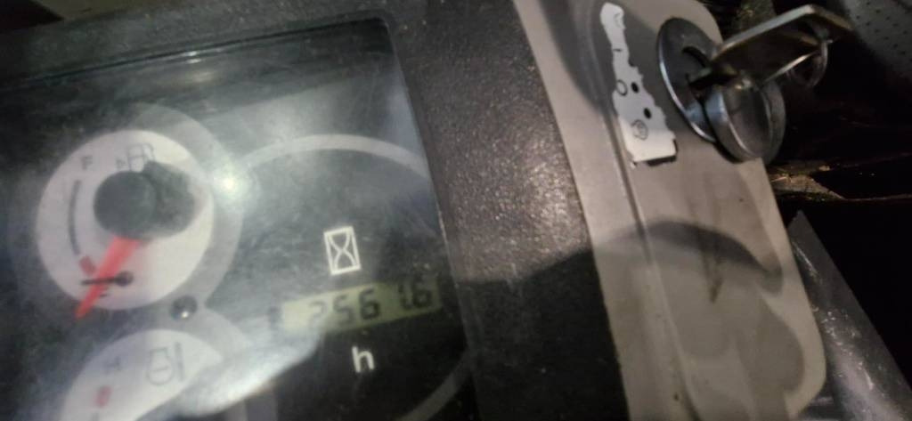 Minigraver Komatsu PC 26 MR: bilde 10