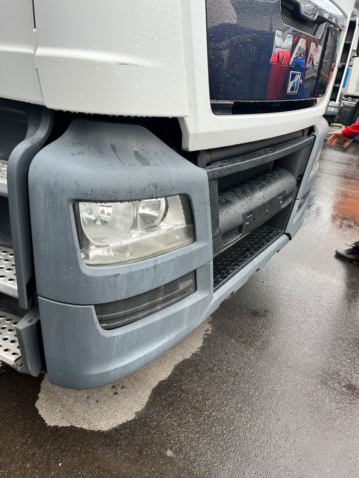 MAN TGS Front Stoßstange Stoßfänger - Støtfanger for Lastebil: bilde 1 MAN TGS Front Stoßstange Stoßfänger - Støtfanger for Lastebil: bilde 1