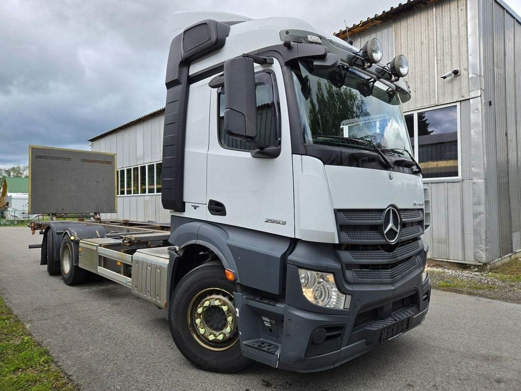 Mercedes-Benz ACTROS 2553 6X2 LAGAB - Container-transport/ Vekselflak lastebil: bilde 4 Mercedes-Benz ACTROS 2553 6X2 LAGAB - Container-transport/ Vekselflak lastebil: bilde 4