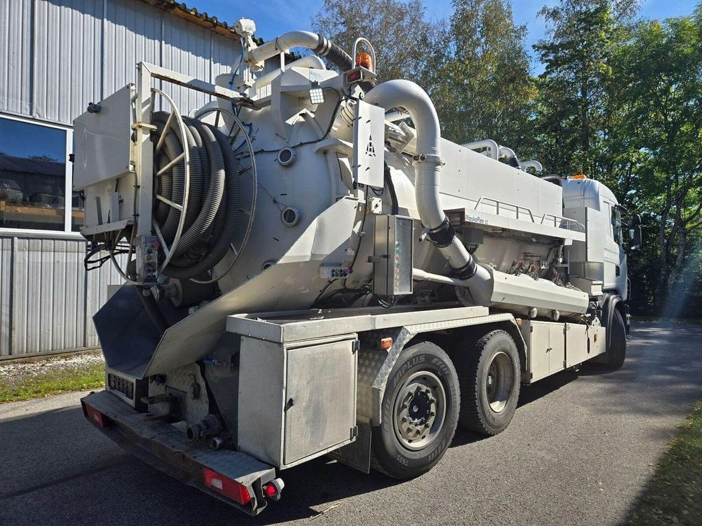 Scania G420 6X2 J. Hvidtved Larsen - Vakuum lastebil: bilde 4 Scania G420 6X2 J. Hvidtved Larsen - Vakuum lastebil: bilde 4