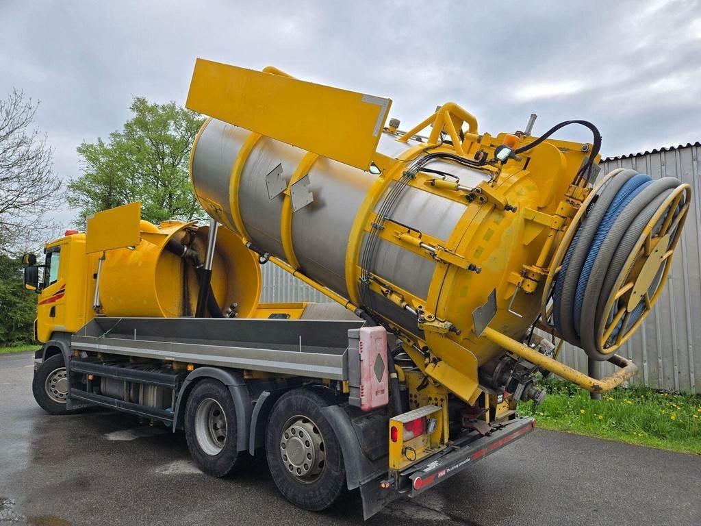 Scania R420 6X2 ADR AMPHITECH VORTEX 13m³ - Vakuum lastebil: bilde 2 Scania R420 6X2 ADR AMPHITECH VORTEX 13m³ - Vakuum lastebil: bilde 2