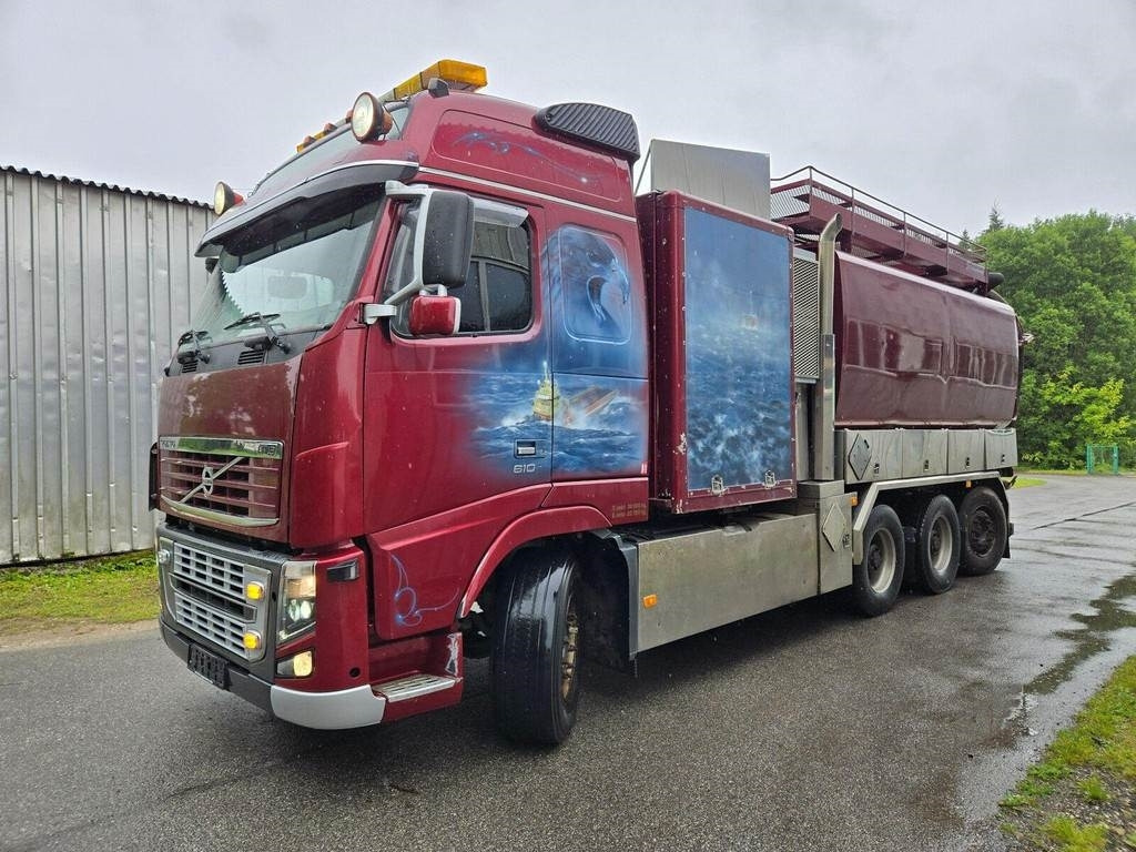 Volvo FH16 610 8X4 FICO ADR 9.9m³ + 11.8m³ - Vakuum lastebil: bilde 1 Volvo FH16 610 8X4 FICO ADR 9.9m³ + 11.8m³ - Vakuum lastebil: bilde 1