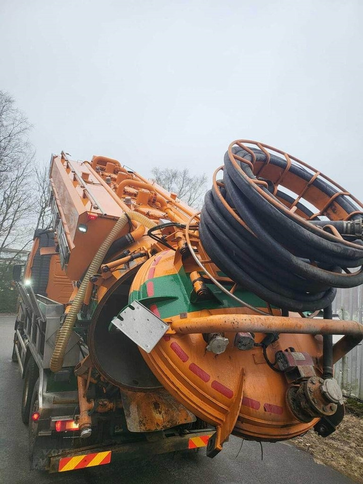 Volvo FH500 6X2 ADR KORP&SON - Vakuum lastebil: bilde 3 Volvo FH500 6X2 ADR KORP&SON - Vakuum lastebil: bilde 3