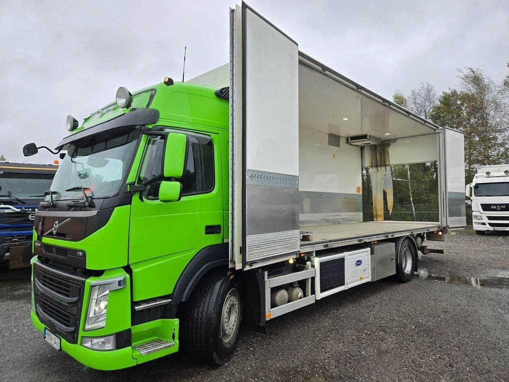 Volvo FM370 4X2 CARRIER 1150 SIDEOPENING - Lastebil med kjøl: bilde 1 Volvo FM370 4X2 CARRIER 1150 SIDEOPENING - Lastebil med kjøl: bilde 1