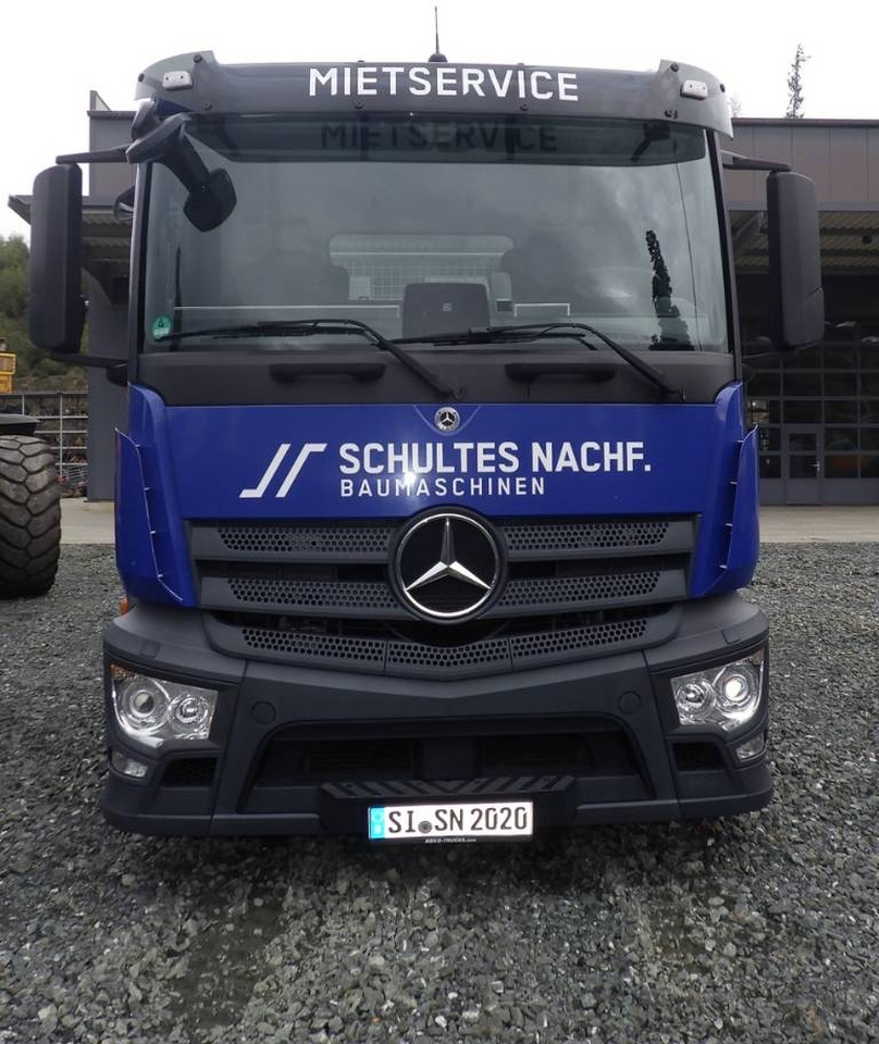 Mercedes-Benz Antos 2533 L Maschinentransporter  - Transporter lastebil: bilde 3 Mercedes-Benz Antos 2533 L Maschinentransporter  - Transporter lastebil: bilde 3
