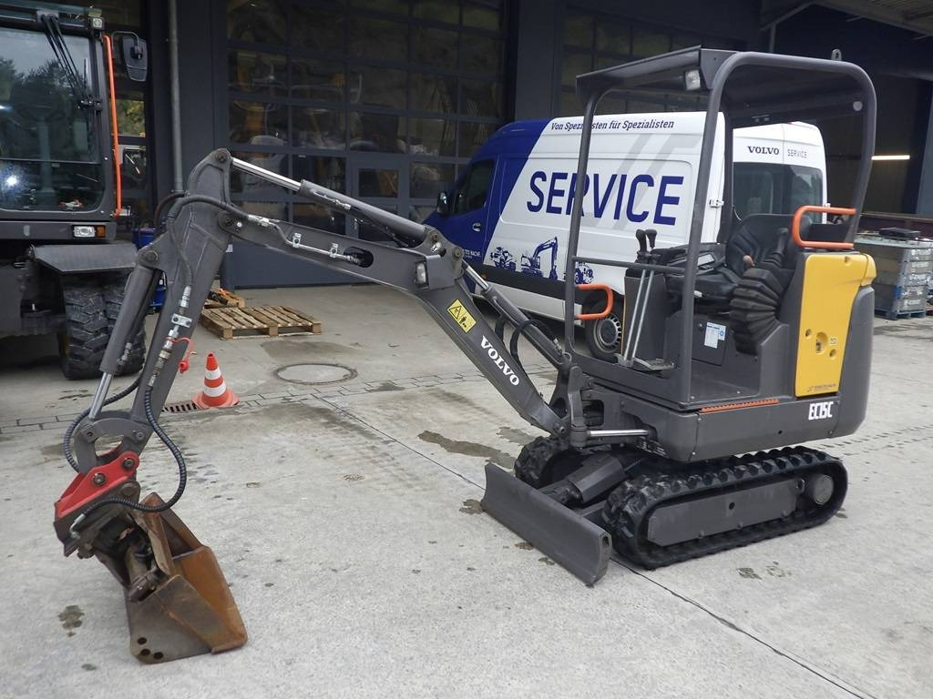 Volvo EC 15 C - Minigraver: bilde 1 Volvo EC 15 C - Minigraver: bilde 1