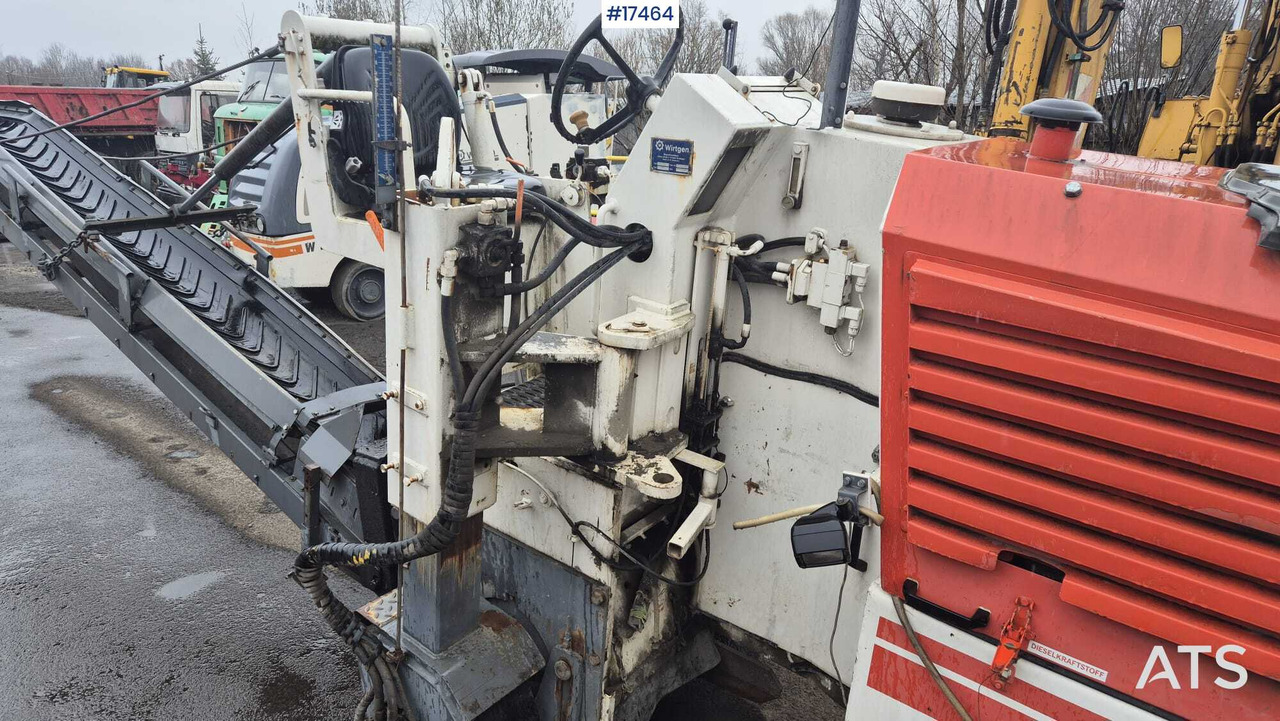Asphalt milling machine WIRTGEN W-500 (1993) - Asfaltfres: bilde 4 Asphalt milling machine WIRTGEN W-500 (1993) - Asfaltfres: bilde 4