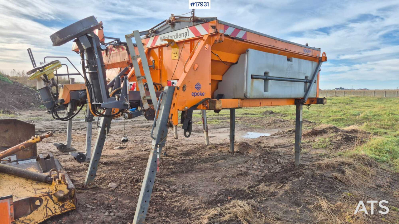 EPOKE SH3401 5m3 sand/salt spreader (2007) - Sandstrøer: bilde 1 EPOKE SH3401 5m3 sand/salt spreader (2007) - Sandstrøer: bilde 1