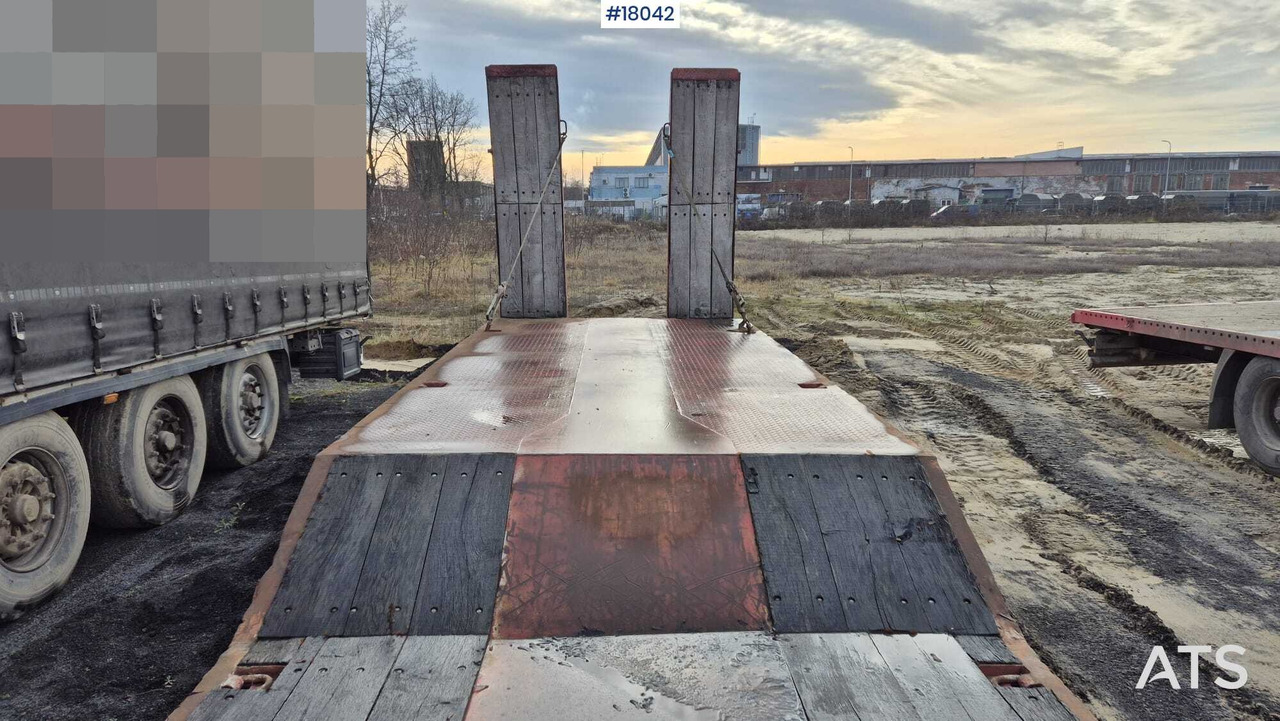 GOLDHOFER STZ TL4 low-bed semi-trailer (1997) - Lavloader semitrailer: bilde 5 GOLDHOFER STZ TL4 low-bed semi-trailer (1997) - Lavloader semitrailer: bilde 5