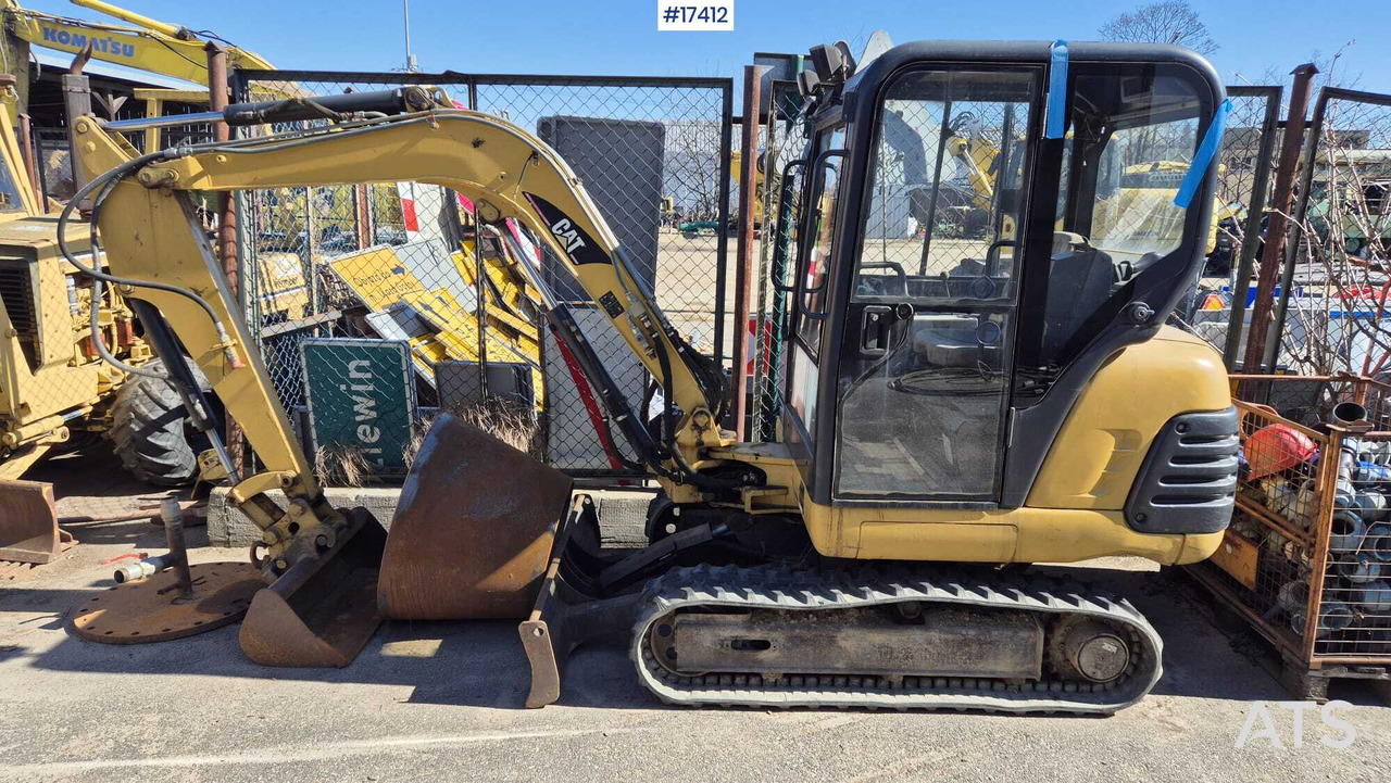Mini excavator CATERPILLAR 302.5 (2004) two buckets, quick couplers. - Minigraver: bilde 2 Mini excavator CATERPILLAR 302.5 (2004) two buckets, quick couplers. - Minigraver: bilde 2
