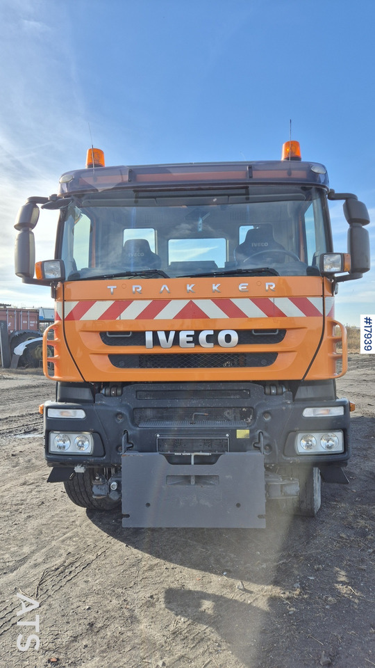Tipper/sand spreader IVECO TRAKKER 410 6x4 (2008) - Tippbil: bilde 3 Tipper/sand spreader IVECO TRAKKER 410 6x4 (2008) - Tippbil: bilde 3