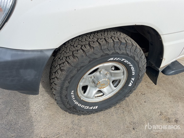 1999 Toyota Land Cruiser 105 HZJ105L-GCMRS SUV - SUV: bilde 4 1999 Toyota Land Cruiser 105 HZJ105L-GCMRS SUV - SUV: bilde 4