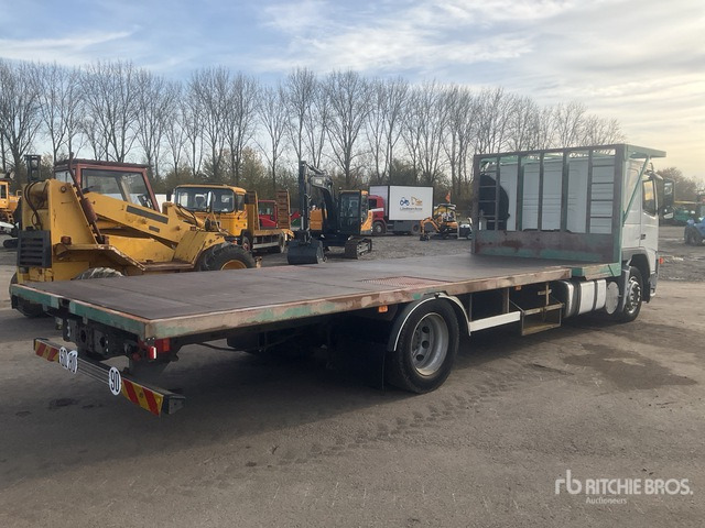 2002 Volvo FM42X6A456 4x2 Sleeper Flatbed Truck - Planbil: bilde 5 2002 Volvo FM42X6A456 4x2 Sleeper Flatbed Truck - Planbil: bilde 5