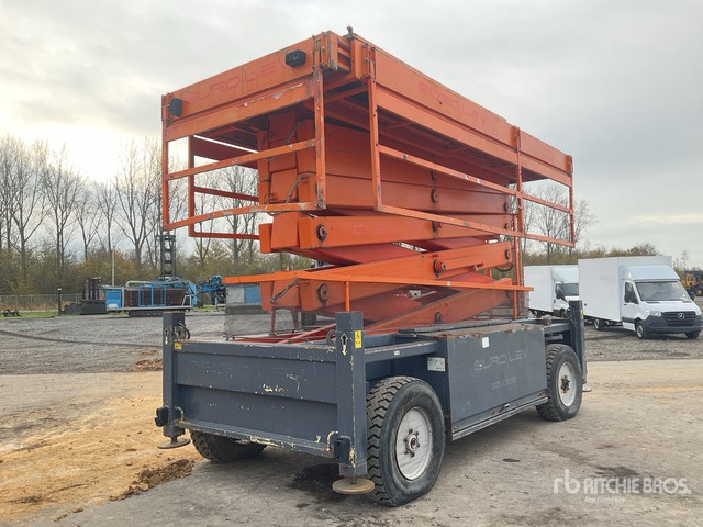 2007 JLG 245-25 4x4 Diesel Scissor Lift - Sakselift: bilde 4 2007 JLG 245-25 4x4 Diesel Scissor Lift - Sakselift: bilde 4