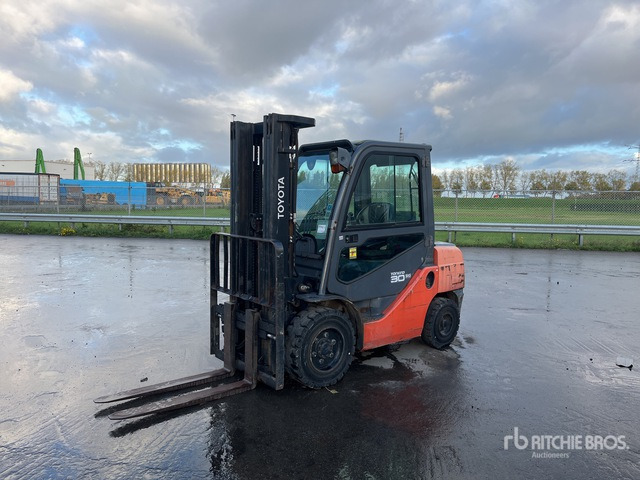 2011 Toyota 52-8FDF30 Forklift - Dieseltruck: bilde 2 2011 Toyota 52-8FDF30 Forklift - Dieseltruck: bilde 2