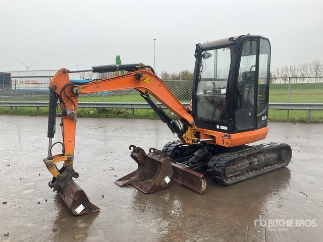 2012 Cat 302.7D Mini Excavator: <6.6t - Minigraver: bilde 1 2012 Cat 302.7D Mini Excavator: <6.6t - Minigraver: bilde 1