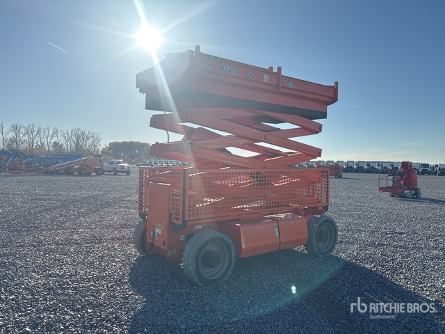 2014 JLG M3369 4x4 Hybrid Diesel-Electric Scissor Lift - Sakselift: bilde 2 2014 JLG M3369 4x4 Hybrid Diesel-Electric Scissor Lift - Sakselift: bilde 2