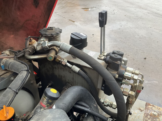 2016 Wacker Neuson 1001 0.85 t 4x4 Hi-Tip Mini Dumper - Dumper: bilde 5 2016 Wacker Neuson 1001 0.85 t 4x4 Hi-Tip Mini Dumper - Dumper: bilde 5