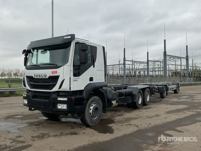 Iveco Trakker 380 Containervrachtwagen - Container-transport/ Vekselflak lastebil: bilde 2 Iveco Trakker 380 Containervrachtwagen - Container-transport/ Vekselflak lastebil: bilde 2
