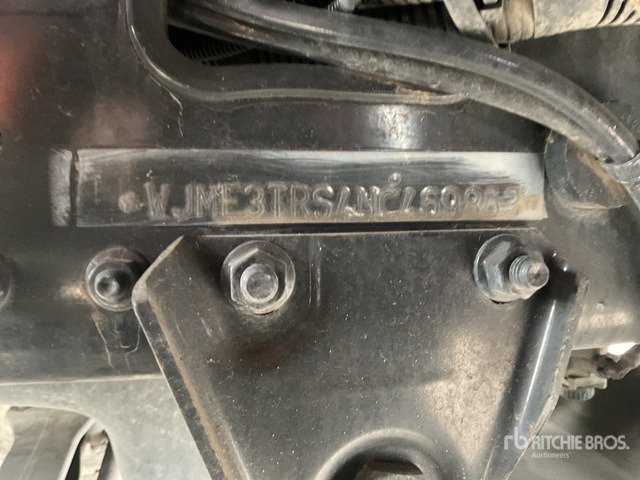 Iveco Trakker 380 T/A Sleeper Truck Tractor - Chassis lastebil, Container-transport/ Vekselflak tilhenger: bilde 3 Iveco Trakker 380 T/A Sleeper Truck Tractor - Chassis lastebil, Container-transport/ Vekselflak tilhenger: bilde 3