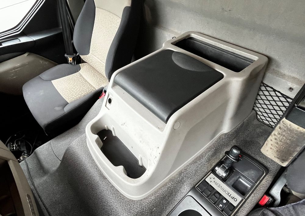 Renault Kerax 380 EEV // Skrzynia Burtowa // HIAB XS166 Hipro + Radio // Zwolnice // // - Planbil, Kranbil: bilde 3 Renault Kerax 380 EEV // Skrzynia Burtowa // HIAB XS166 Hipro + Radio // Zwolnice // // - Planbil, Kranbil: bilde 3