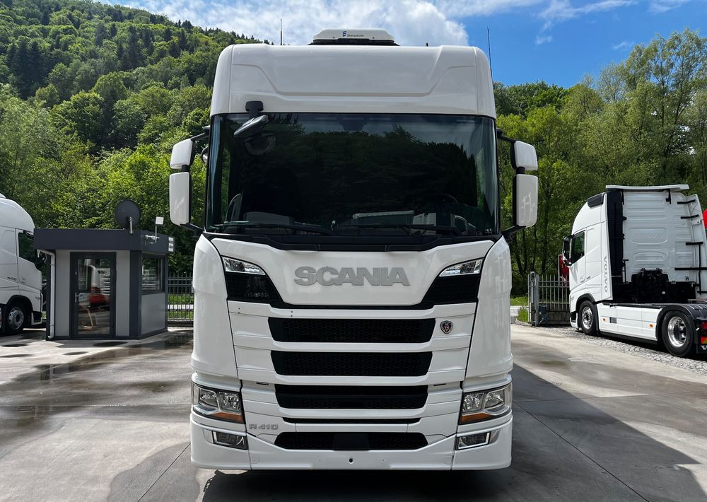 Scania R410 // 2018 Rok 6x2 // Retarder // Automat // Led // Navi // 77 // - Kapellbil: bilde 2 Scania R410 // 2018 Rok 6x2 // Retarder // Automat // Led // Navi // 77 // - Kapellbil: bilde 2