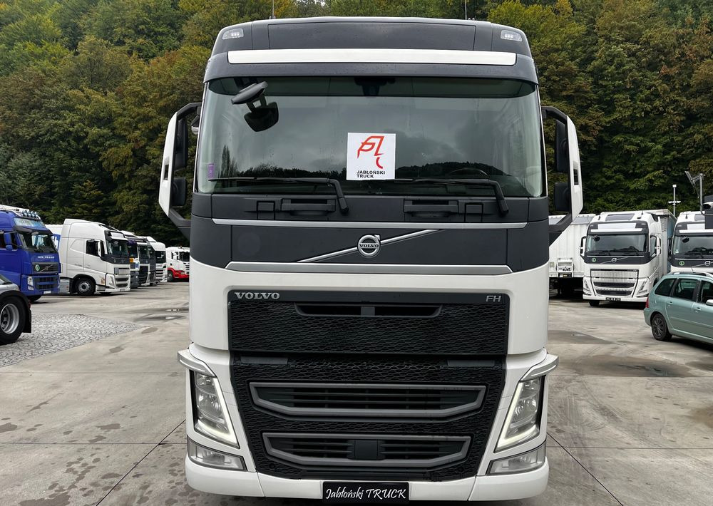 Volvo FH 500 Mega 2016 Rok + Fliegl 2017 // Oś podnoszona // Zestaw ! - Trekkvogn, Gardintrailer: bilde 2 Volvo FH 500 Mega 2016 Rok + Fliegl 2017 // Oś podnoszona // Zestaw ! - Trekkvogn, Gardintrailer: bilde 2