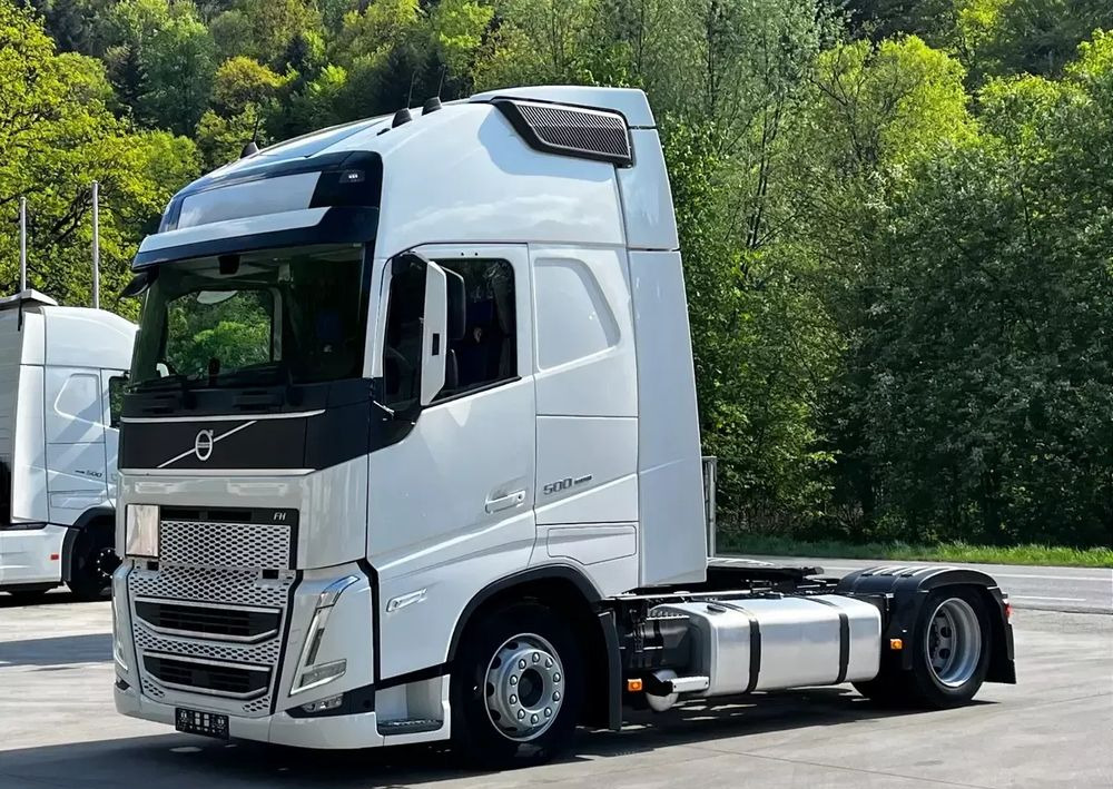 Volvo FH500 // New Face // Low Deck // Full Led // ACC // Globe XL // ParkClima // Zamiana za starszy - Trekkvogn: bilde 1 Volvo FH500 // New Face // Low Deck // Full Led // ACC // Globe XL // ParkClima // Zamiana za starszy - Trekkvogn: bilde 1